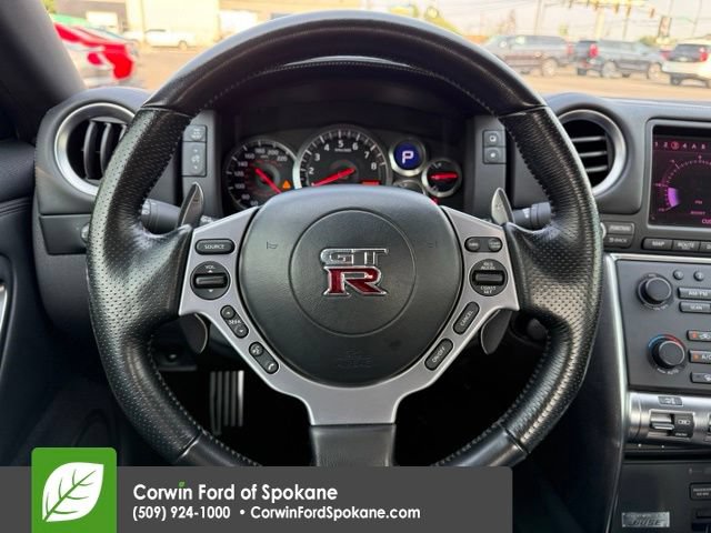 Used 2009 Nissan GT-R Premium AWD/4WD image 19