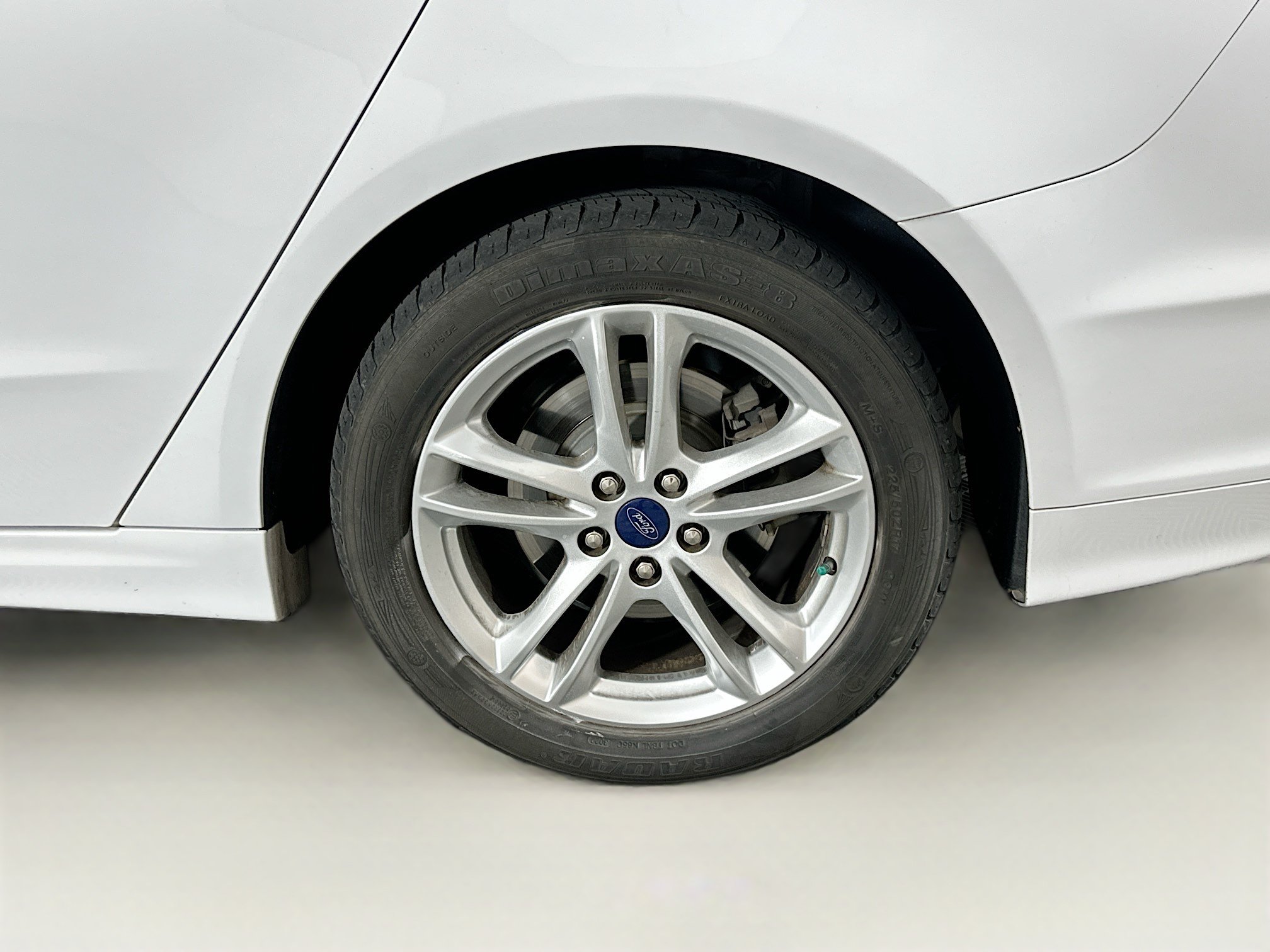 Used 2018 Ford Fusion SE w/ Fusion SE Technology Package FWD image 11