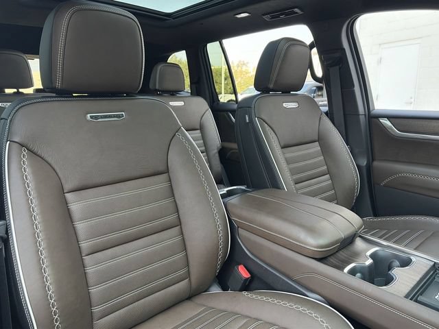 Used 2026 GMC Acadia Denali w/ Super Cruise Package AWD/4WD image 35