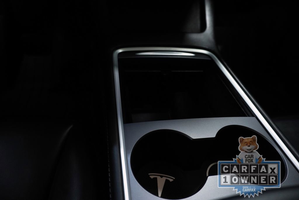 Used 2024 Tesla Model Y Long Range AWD/4WD image 18