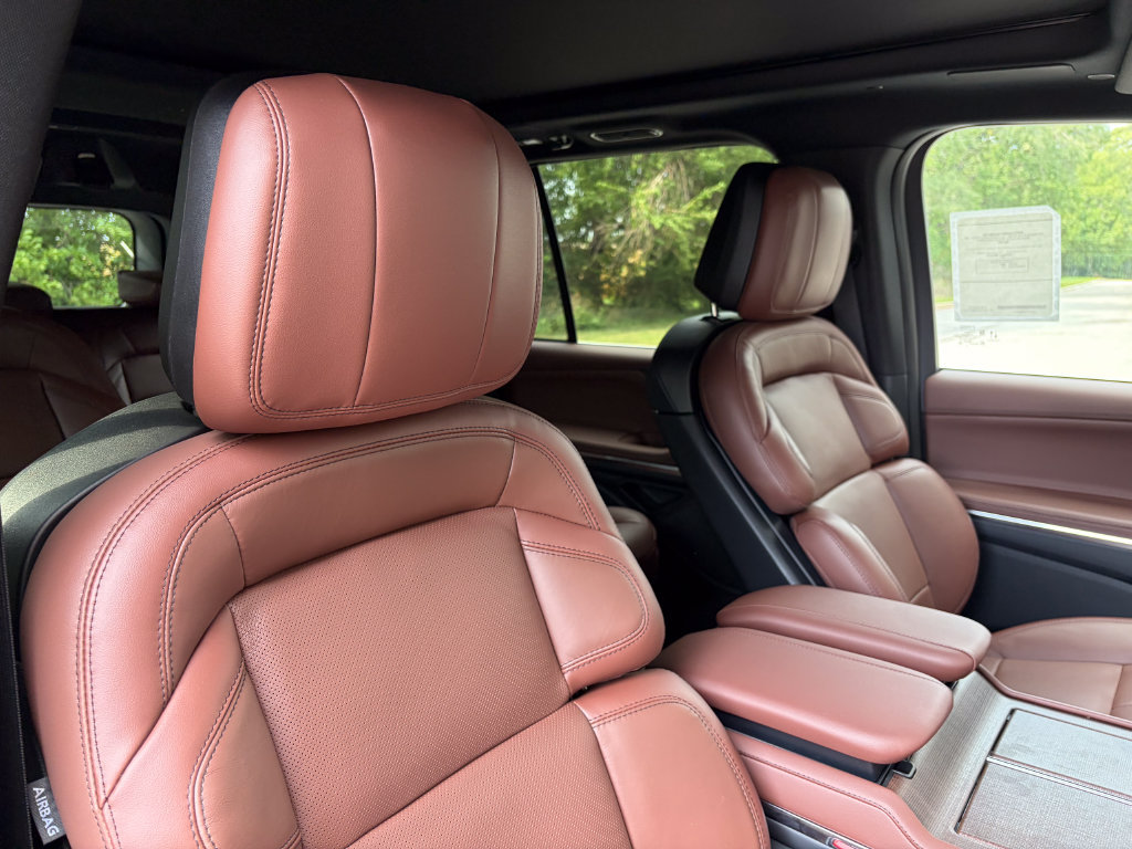 New 2027 Lincoln Navigator Reserve AWD/4WD image 37
