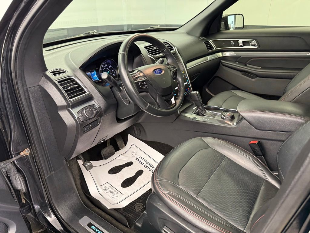 Used 2018 Ford Explorer Sport w/ Equipment Group 401A AWD/4WD image 41