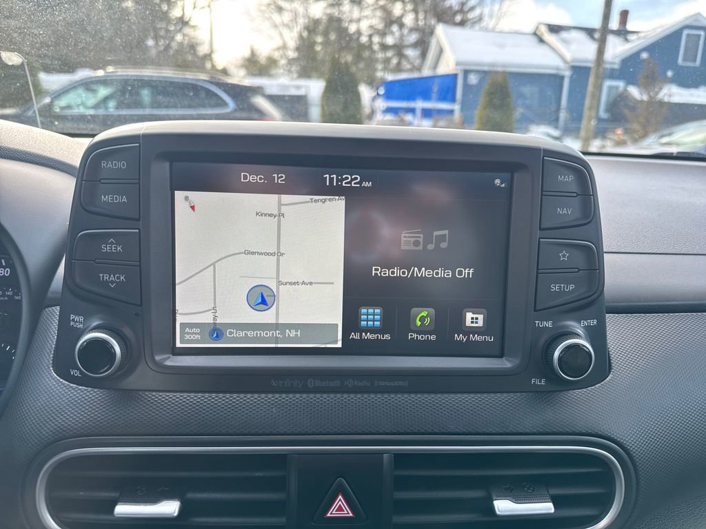 Used 2021 Hyundai Kona Ultimate w/ Cargo Package image 11