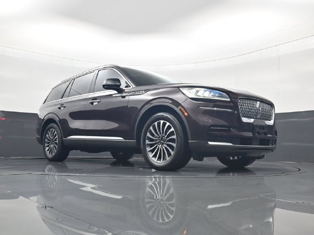 Used 2023 Lincoln Aviator AWD w/ Premium Package image 24