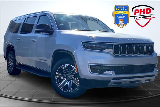 Used 2025 Jeep Wagoneer L Series II image 1