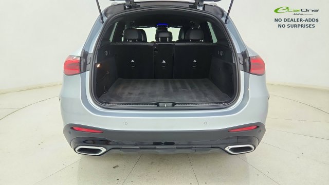 Used 2025 Mercedes-Benz GLC 300 4MATIC image 28