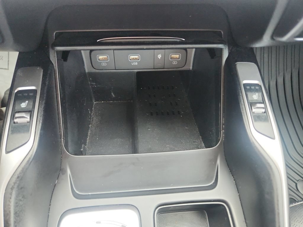 Certified 2023 Kia Sorento EX AWD/4WD image 23