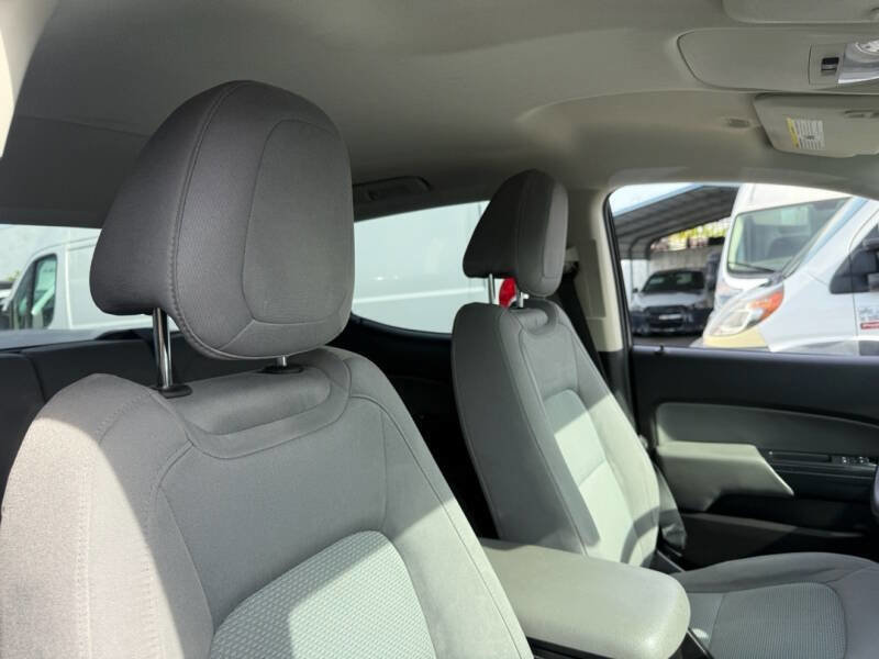 Used 2016 Chevrolet Colorado W/T image 10
