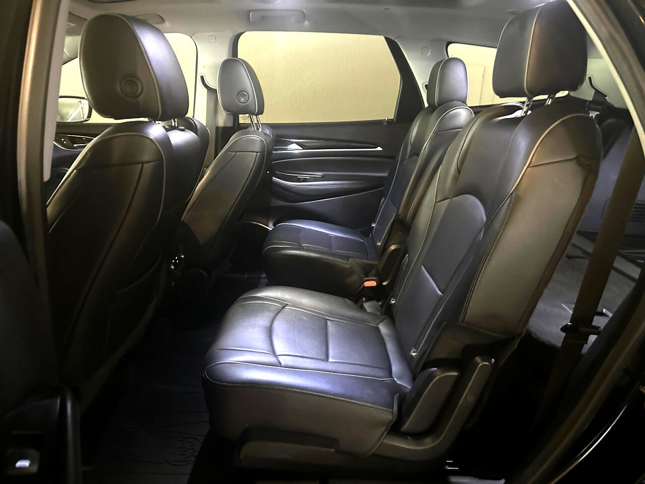 Used 2019 Buick Enclave Avenir w/ Avenir Technology Package image 9