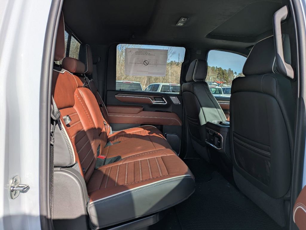 New 2026 GMC Sierra 3500 Denali Ultimate AWD/4WD image 11