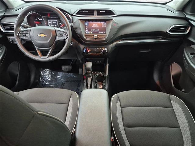 Used 2023 Chevrolet TrailBlazer LT AWD/4WD image 16