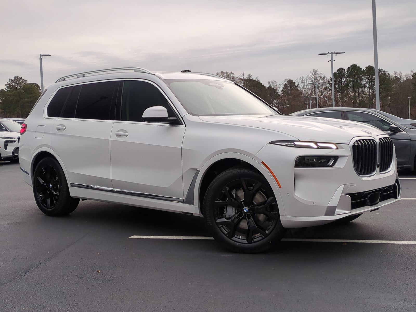 New 2026 BMW X7 xDrive40i image 2