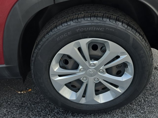 Used 2024 Chevrolet Trax LS FWD image 9