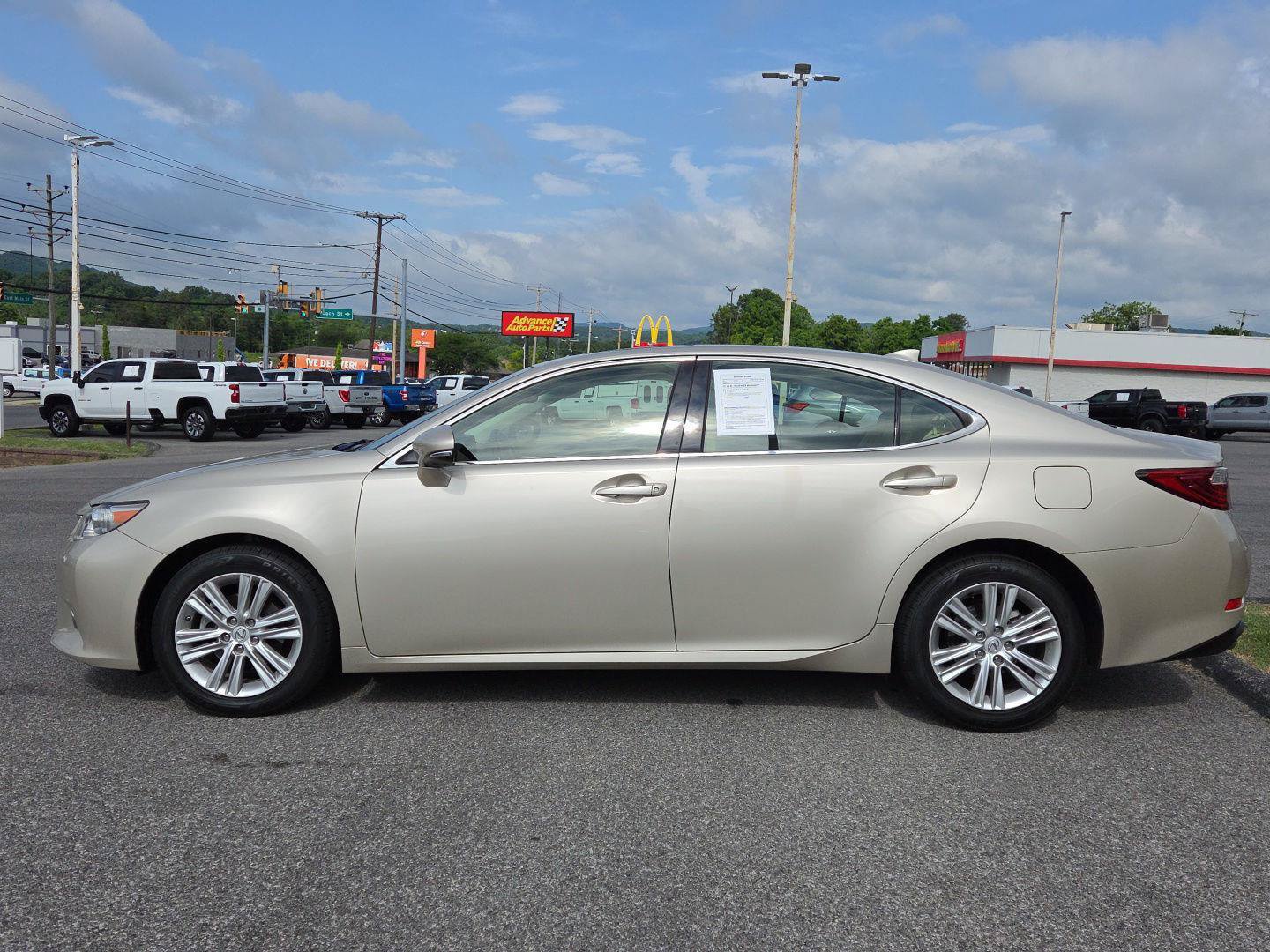 Used 2015 Lexus ES 350 FWD image 6