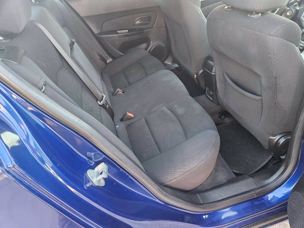 Used 2013 Chevrolet Cruze LT FWD image 15