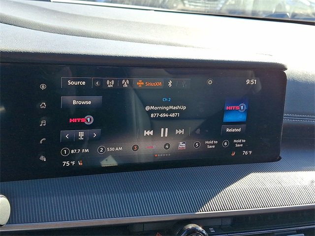 Used 2025 Nissan Murano SV image 14