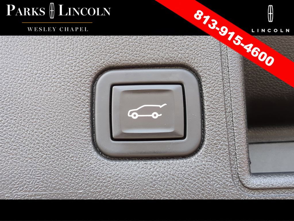 Used 2020 GMC Terrain SLT w/ Preferred Package image 9