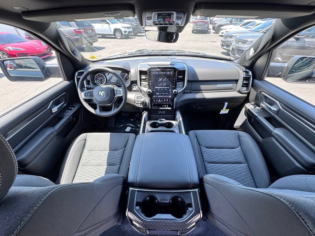 New 2026 RAM 1500 4x4 Crew Cab image 24