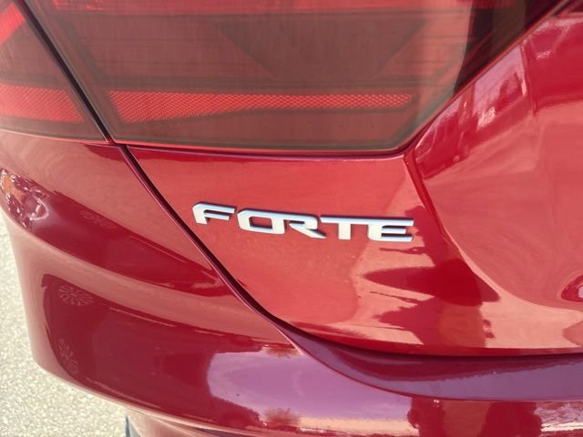 Used 2022 Kia Forte LXS image 28