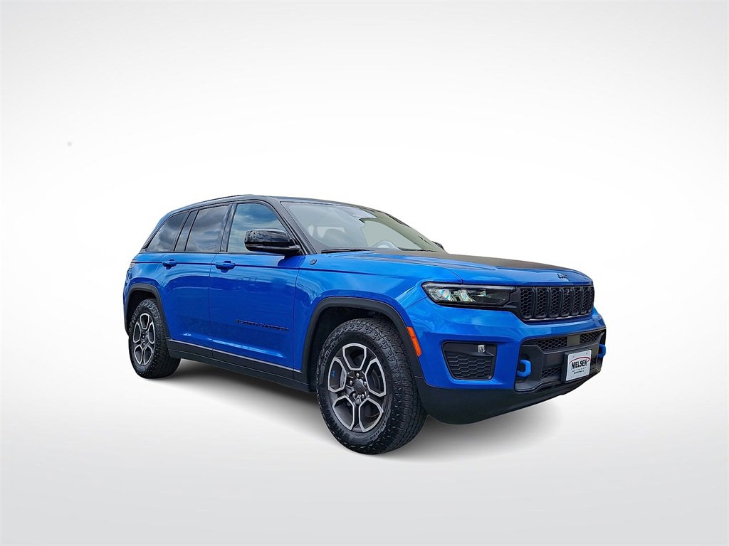 Used 2023 Jeep Grand Cherokee Trailhawk image 1