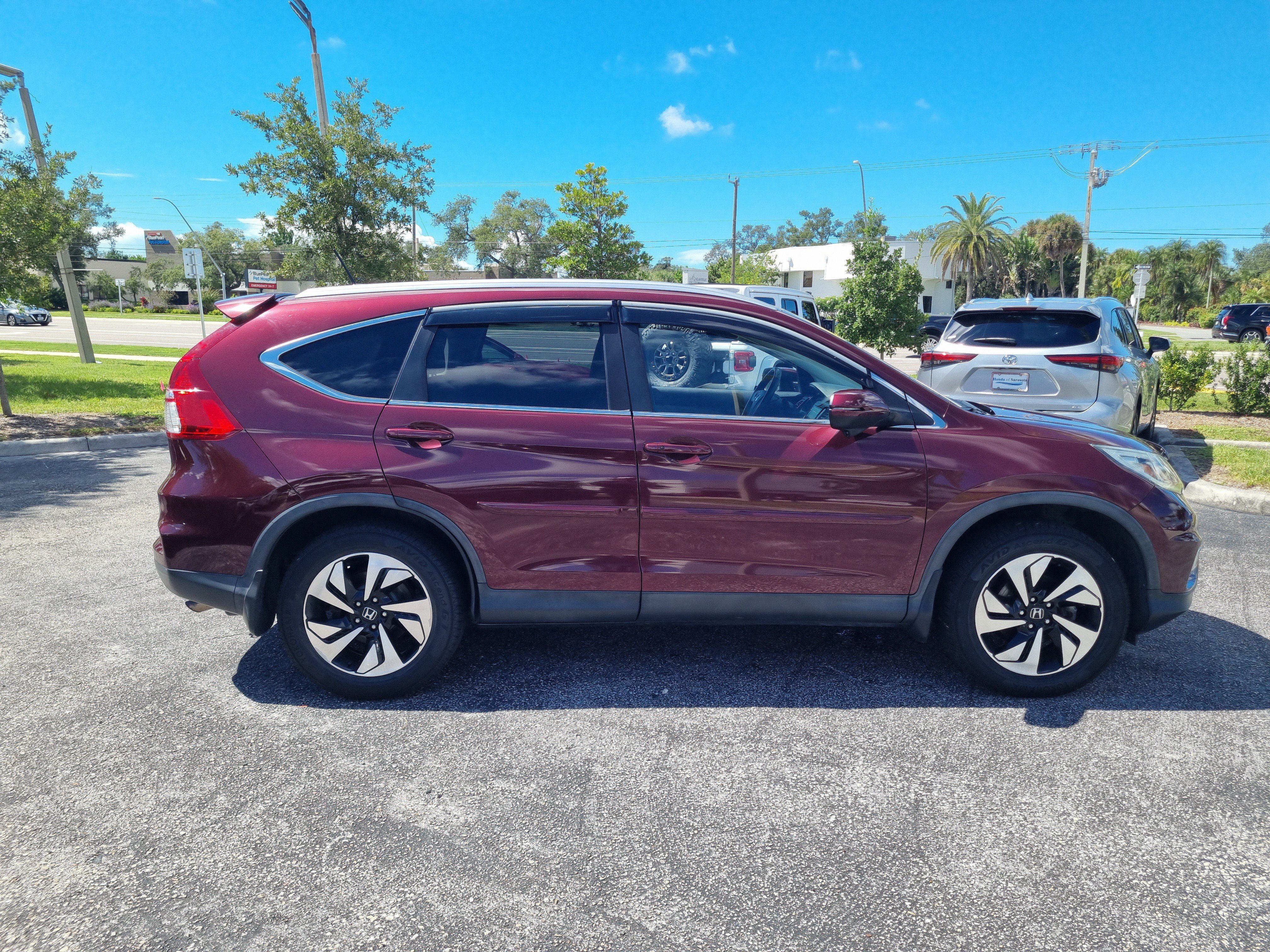 Used 2015 Honda CR-V Touring image 8