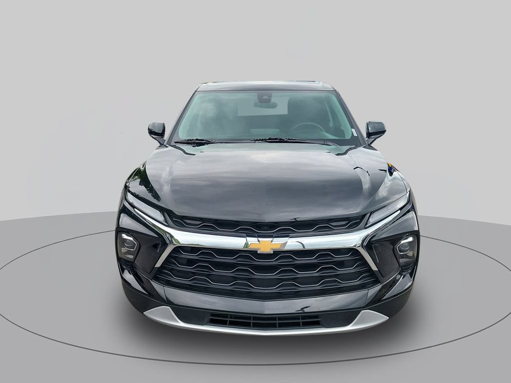 Used 2025 Chevrolet Blazer LT FWD image 8