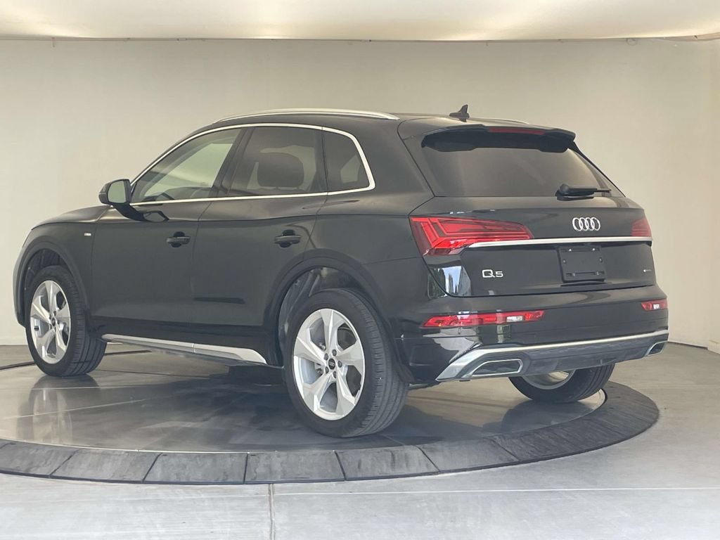 Certified 2025 Audi Q5 2.0T Premium Plus w/ Premium Plus Package AWD/4WD image 3