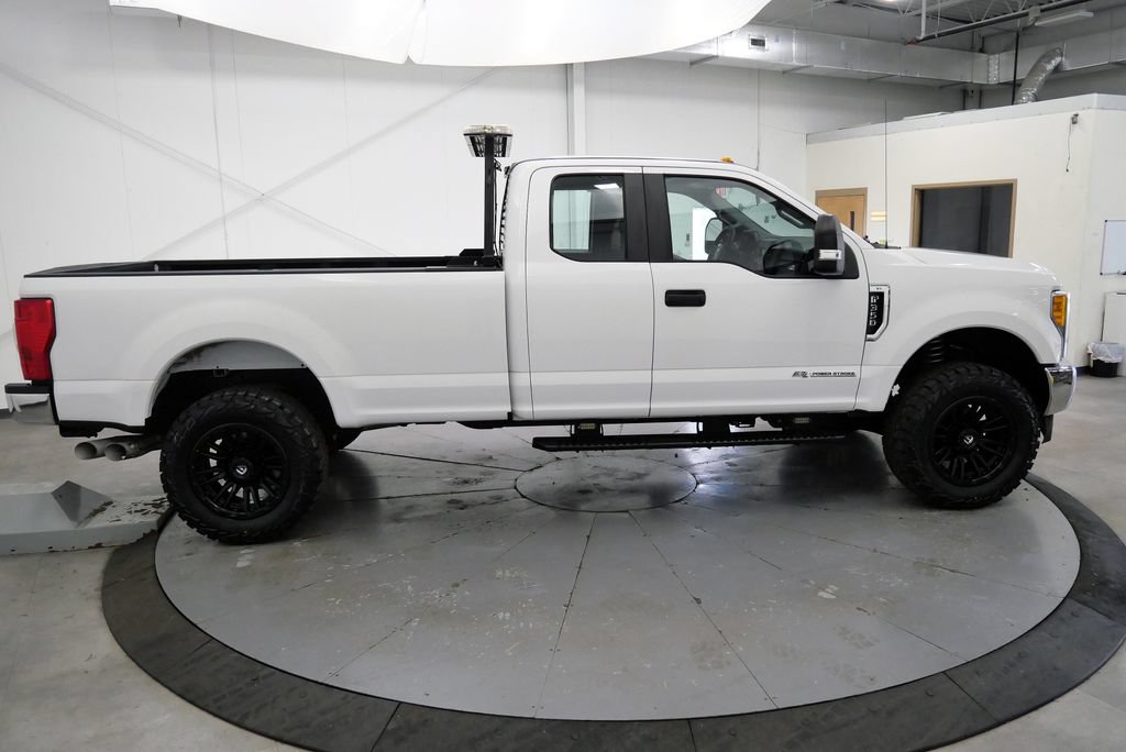 Used 2017 Ford F350 XL w/ Power Equipment Group AWD/4WD image 8