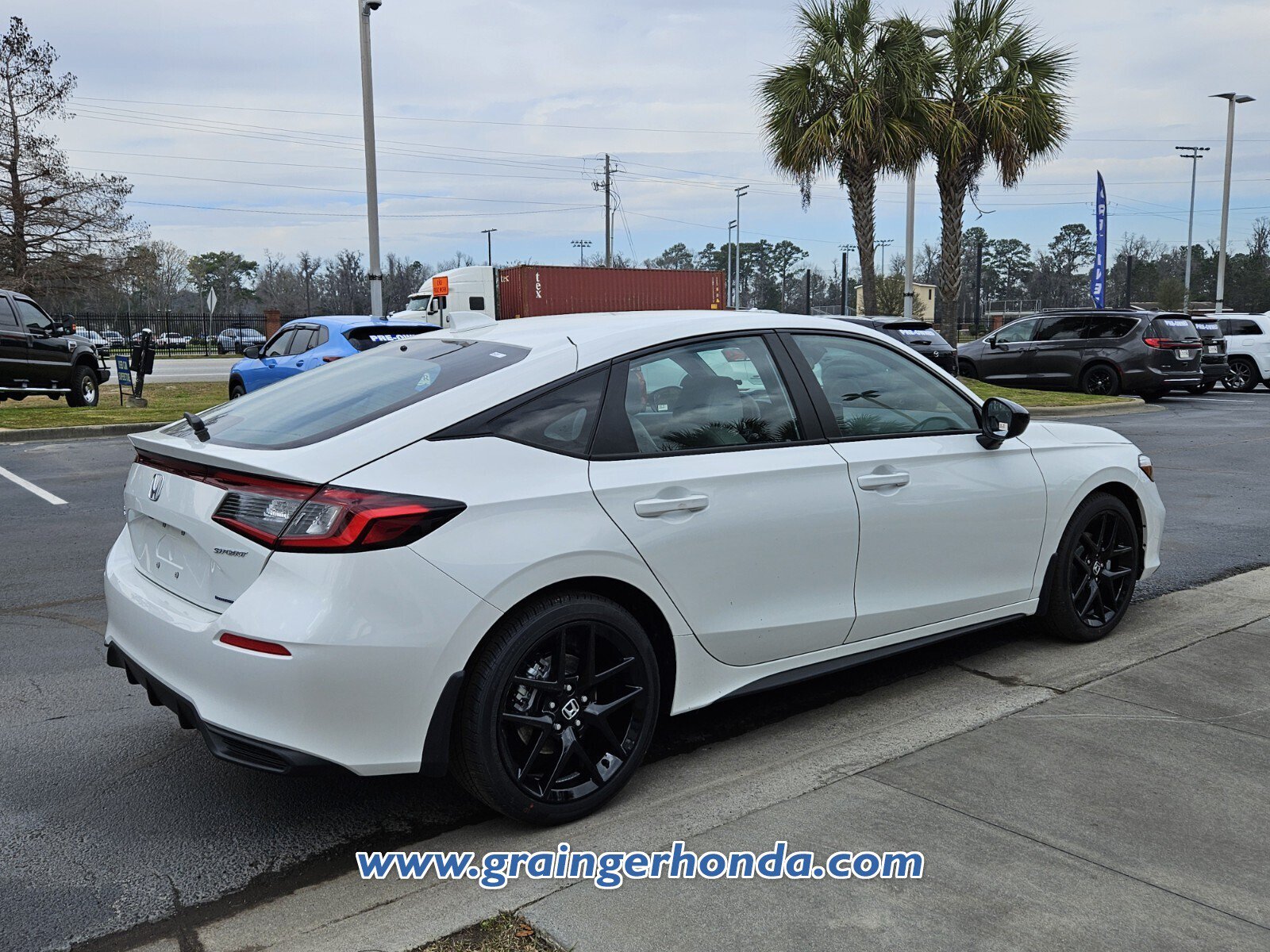 Used 2025 Honda Civic Sport image 5