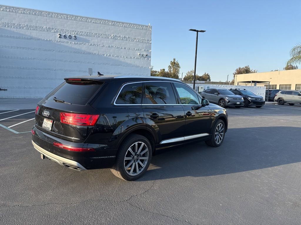 Used 2019 Audi Q7 3.0T Premium Plus w/ Premium Plus Package image 3