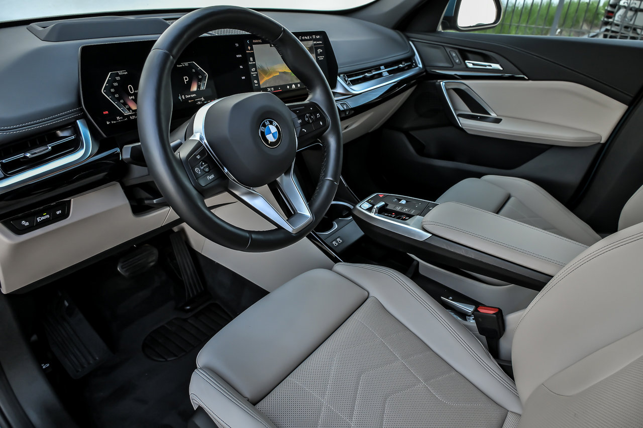 Used 2025 BMW X1 xDrive28i AWD/4WD image 27