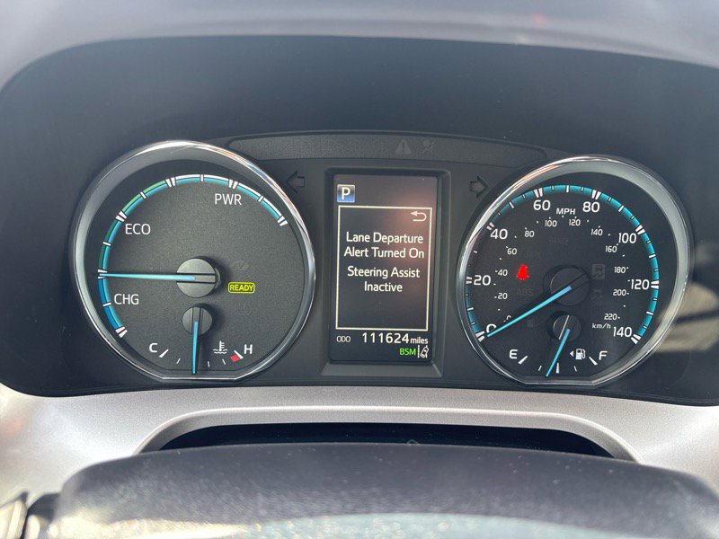 Used 2017 Toyota RAV4 Limited image 19