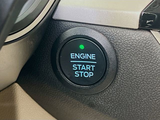 Used 2022 Ford Escape SE w/ Convenience Package image 18