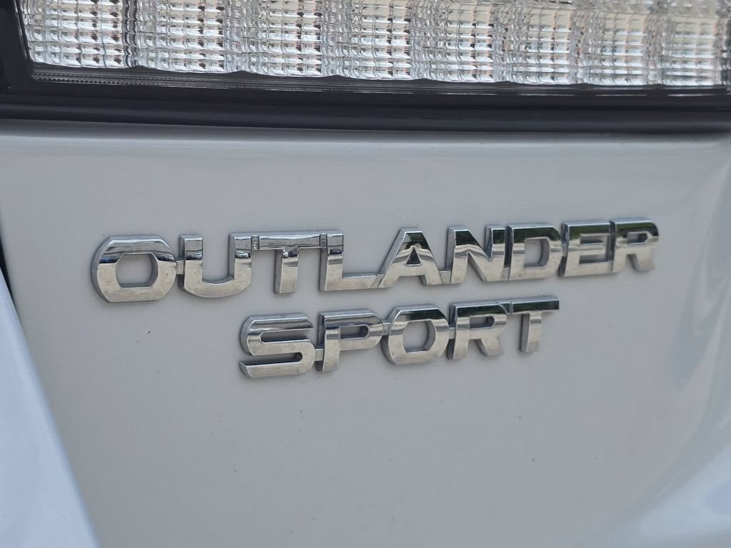 Used 2024 Mitsubishi Outlander Sport ES AWD/4WD image 12