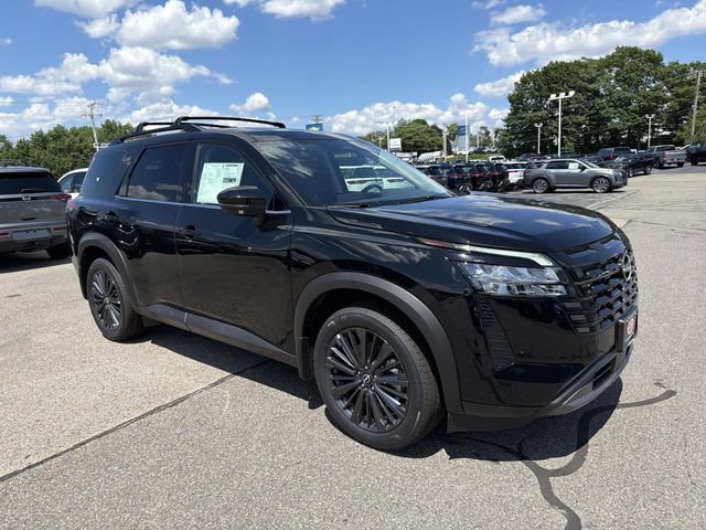 New 2026 Nissan Pathfinder SL w/ SL Premium Package AWD/4WD image 3