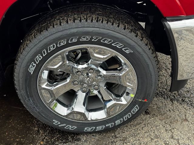 New 2026 RAM 1500 4x4 Crew Cab image 9
