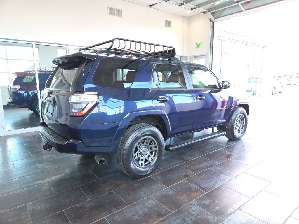 Used 2020 Toyota 4Runner Venture w/ Moonroof Package image 8