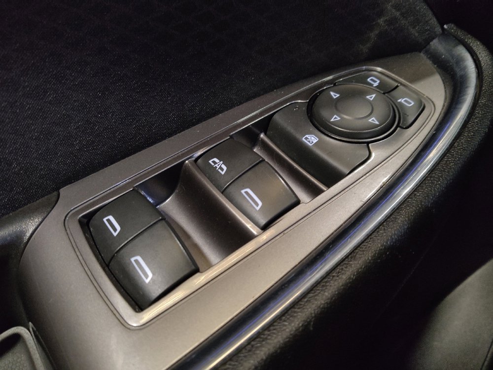 Used 2017 Chevrolet Malibu LT image 27