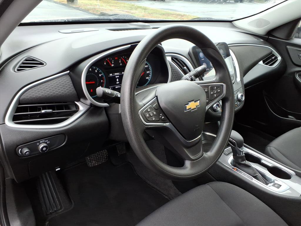 Used 2024 Chevrolet Malibu LT image 8
