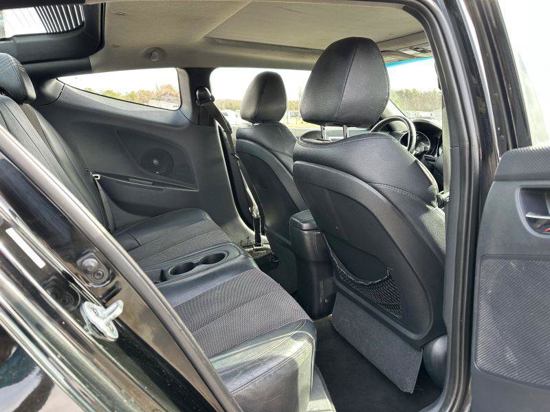 Used 2013 Hyundai Veloster w/ Style Pkg FWD image 9
