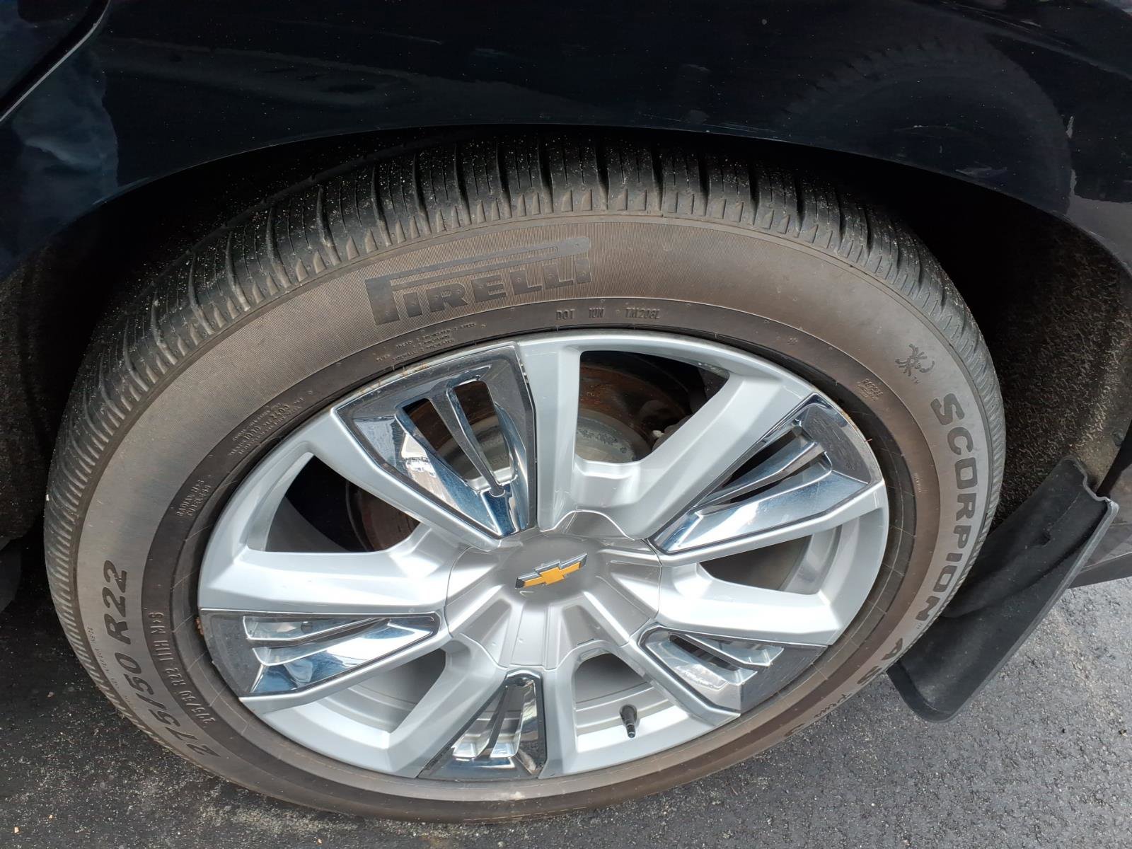 Used 2024 Chevrolet Tahoe High Country AWD/4WD image 6