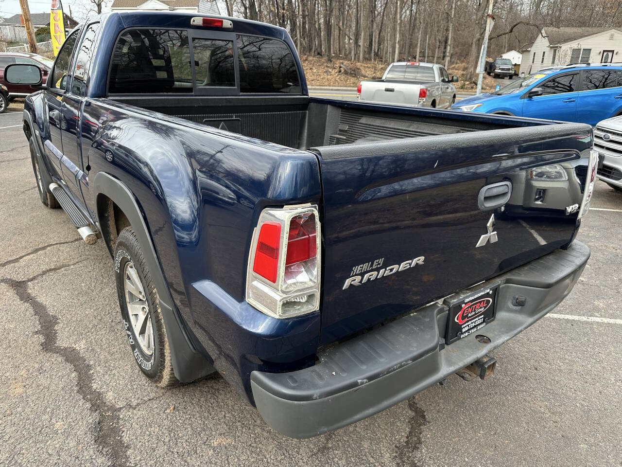 Used 2006 Mitsubishi Raider DuroCross image 7