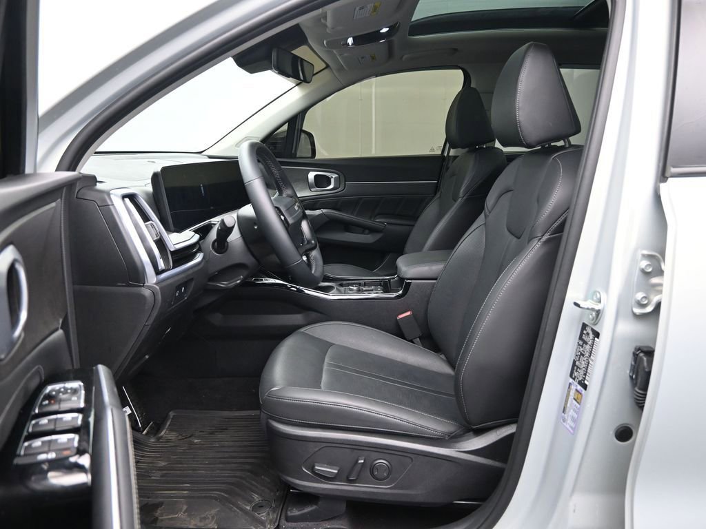 Used 2026 Kia Sorento SX image 26