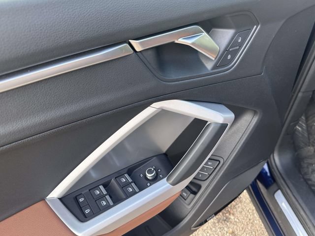 Certified 2025 Audi Q3 2.0T Premium w/ Convenience Plus Package AWD/4WD image 21