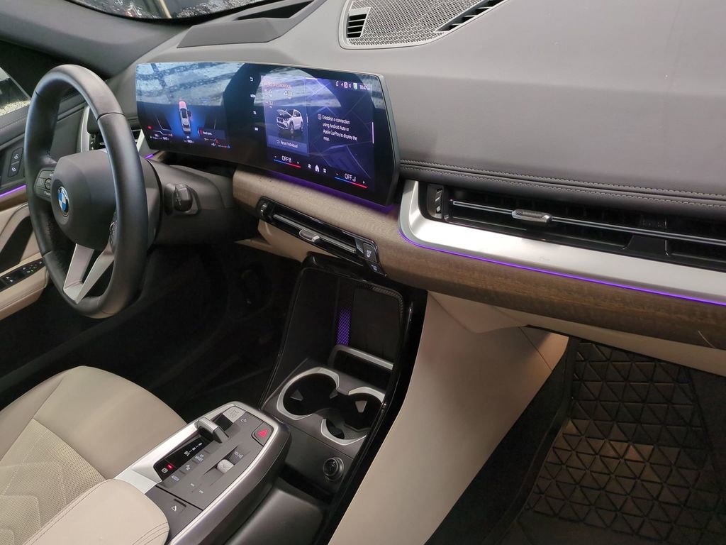 Certified 2025 BMW X1 xDrive28i w/ Technology Package image 34