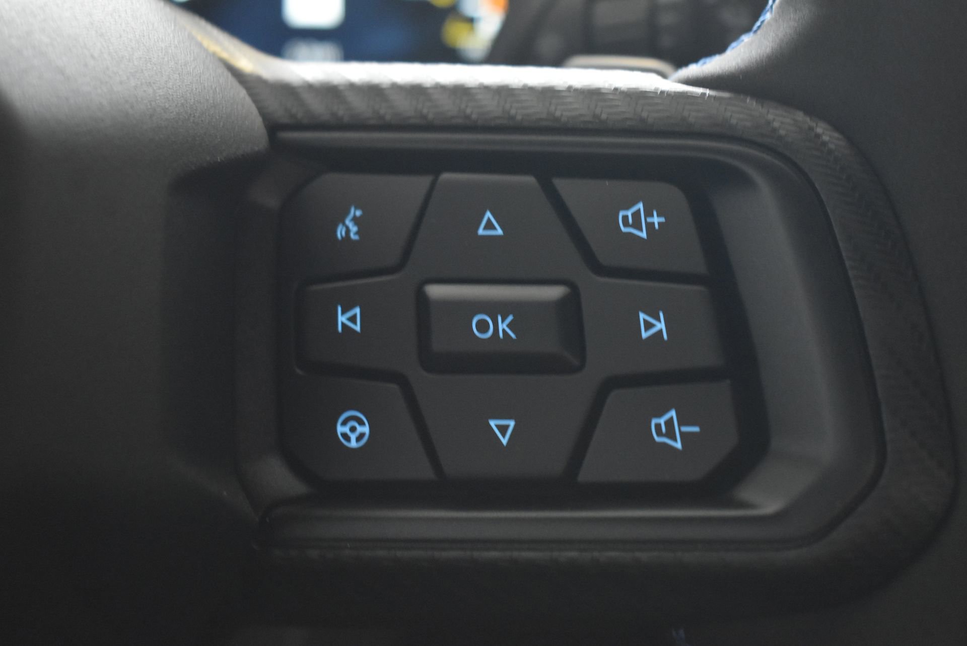 New 2025 Ford Mustang Dark Horse image 15