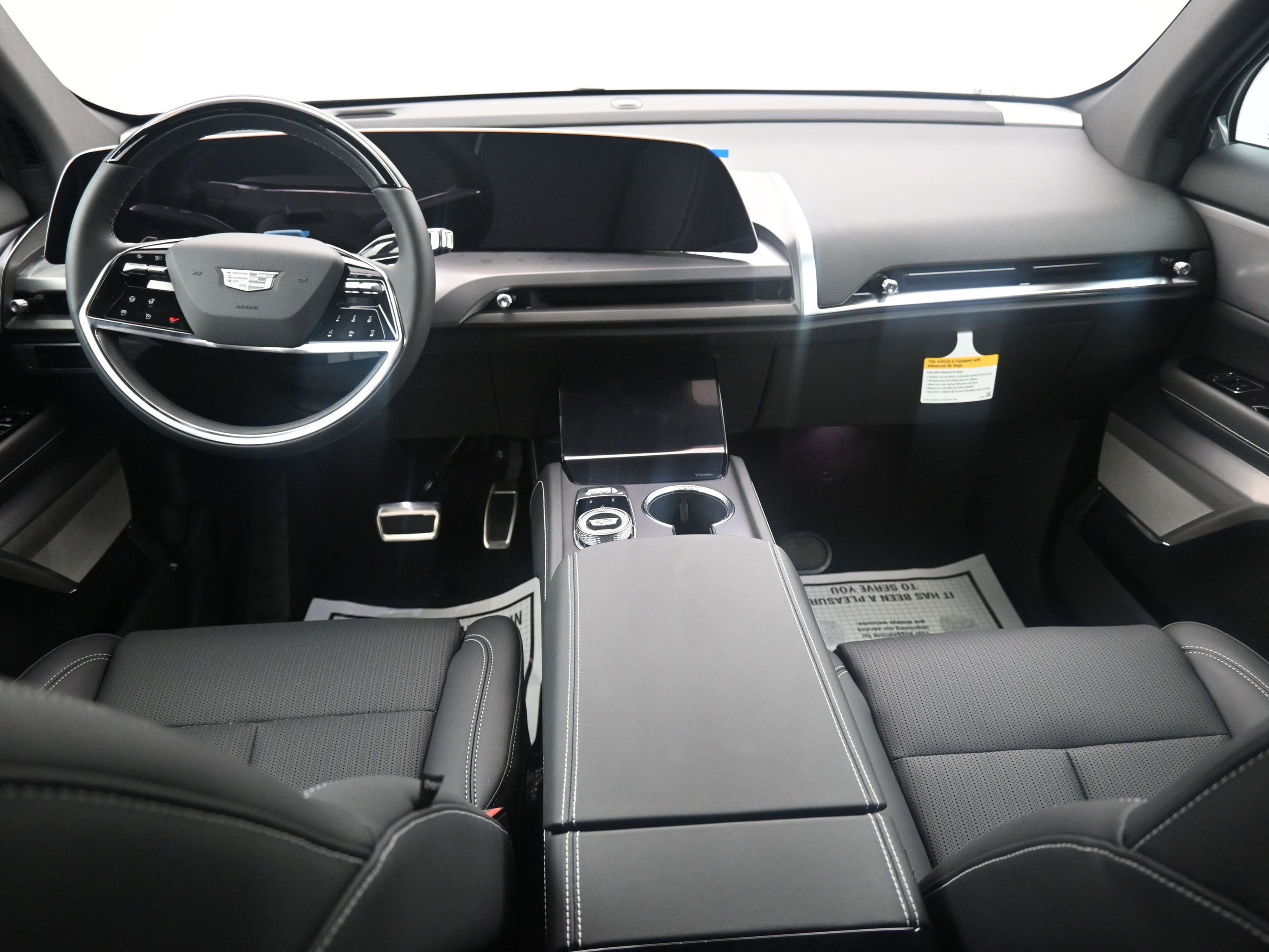 New 2026 Cadillac Vistiq Luxury w/ LPO, Floor Liner Package image 10