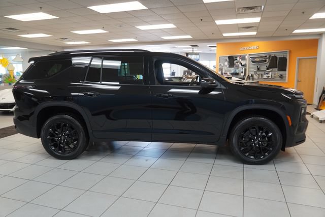 New 2026 Chevrolet Traverse LT w/ Midnight/Sport Edition AWD/4WD image 12