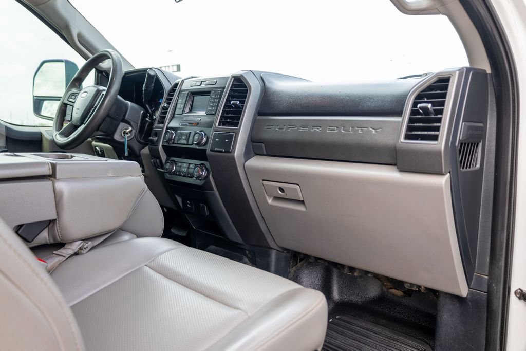 Used 2019 Ford F350 XL w/ Power Equipment Group image 14