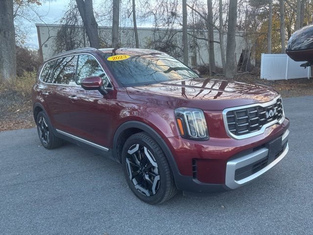 Used 2023 Kia Telluride S w/ S Sunroof Package image 1